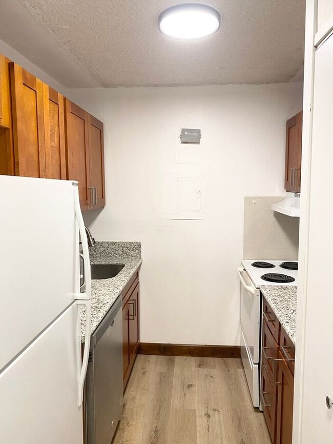Photo - Pearlridge Gardens & Tower:1 Bdrm 1 Bath C... Apartment