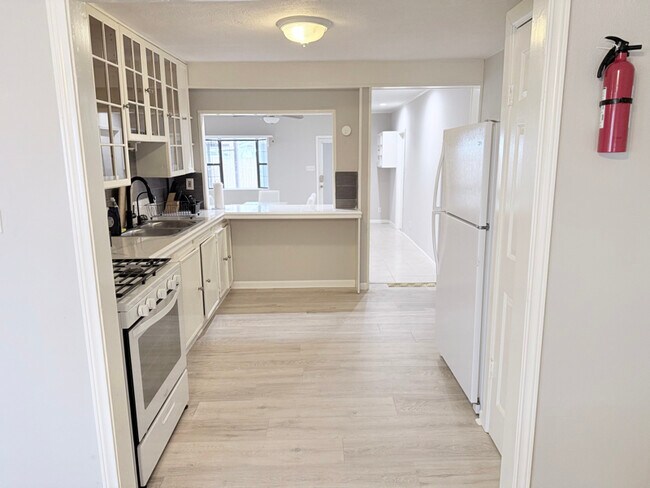 Foto del edificio - 7418 Oscar Dr