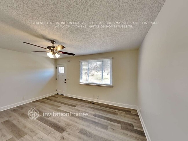 Building Photo - 7116 White Oak Dr SW