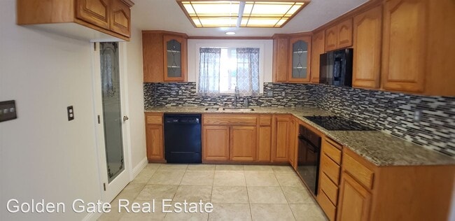 Building Photo - 3 br, 2 bath House - 1112 Granada Court