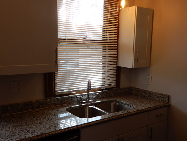 Photo - 143 S Euclid Ave Apartment