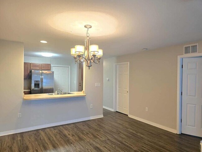 Foto del edificio - 5527 Yale St