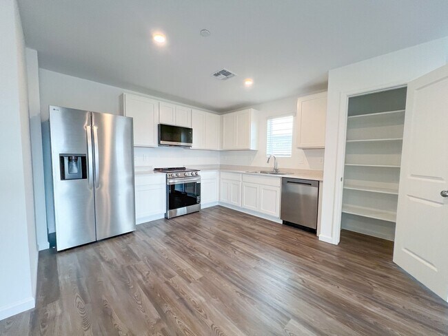 Building Photo - HOUSE - COTTONWOOD - Mesquite Hills HOA