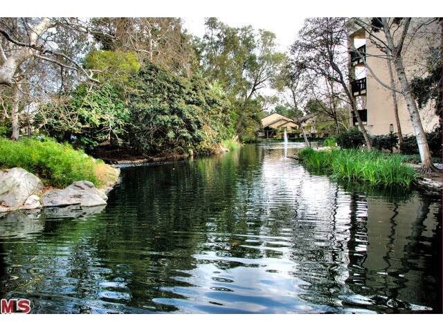 Primary Photo - 5302 Raintree Cir