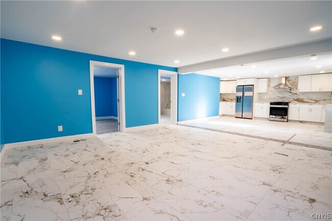 Foto del edificio - 599 Albany St