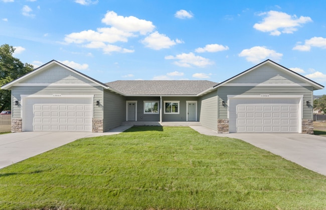 Building Photo - Newly Built 4 Bedroom Duplex With Yard