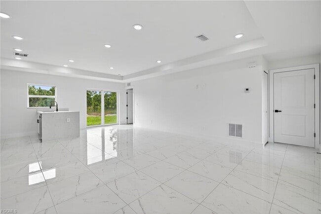 Foto del edificio - 1108 Eauclaire St E