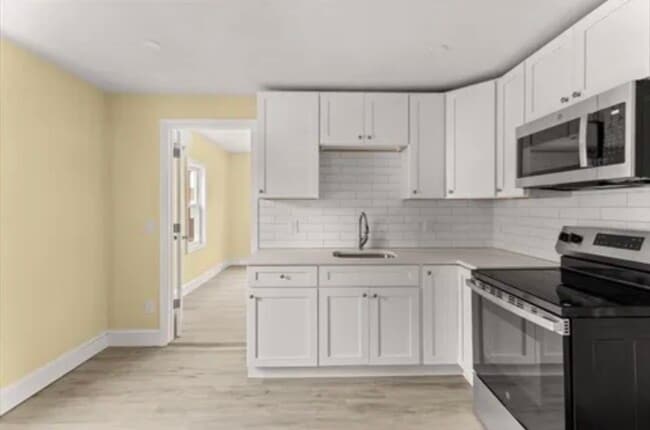 Building Photo - 29 St Casimir Ave