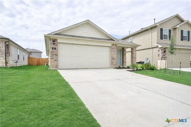 Foto del edificio - 121 Roanwood Dr