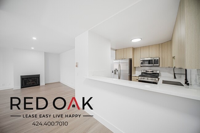 Building Photo - 2724 Abbot Kinney Blvd