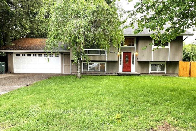 Building Photo - 8311 113 St E