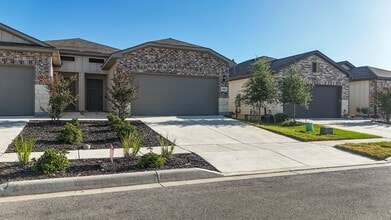 Building Photo - 9306 Frio Lndg