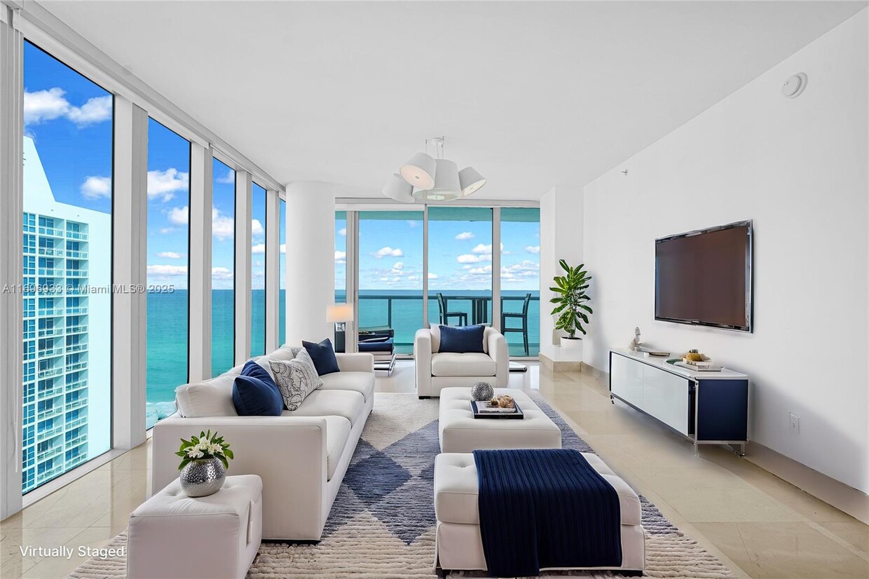 Foto principal - 6799 Collins Ave