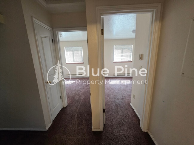 Building Photo - 2137 Meppen Dr