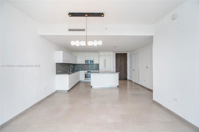 Building Photo - 68 SE 6th St