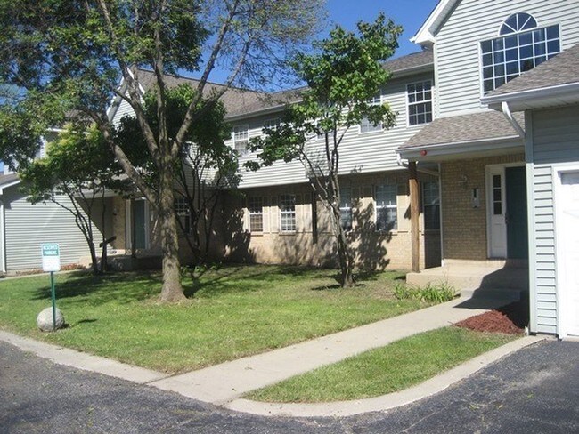 Foto del edificio - 311 Village Creek Dr
