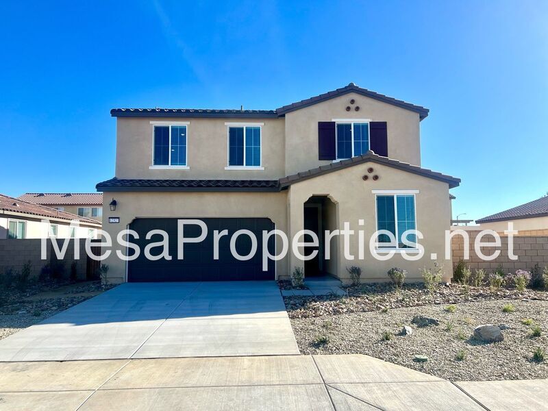 Primary Photo - 12327 Pinos Verde Ln