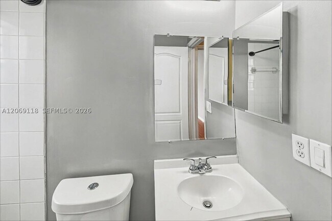 Building Photo - 9191 SW 212th Terrace
