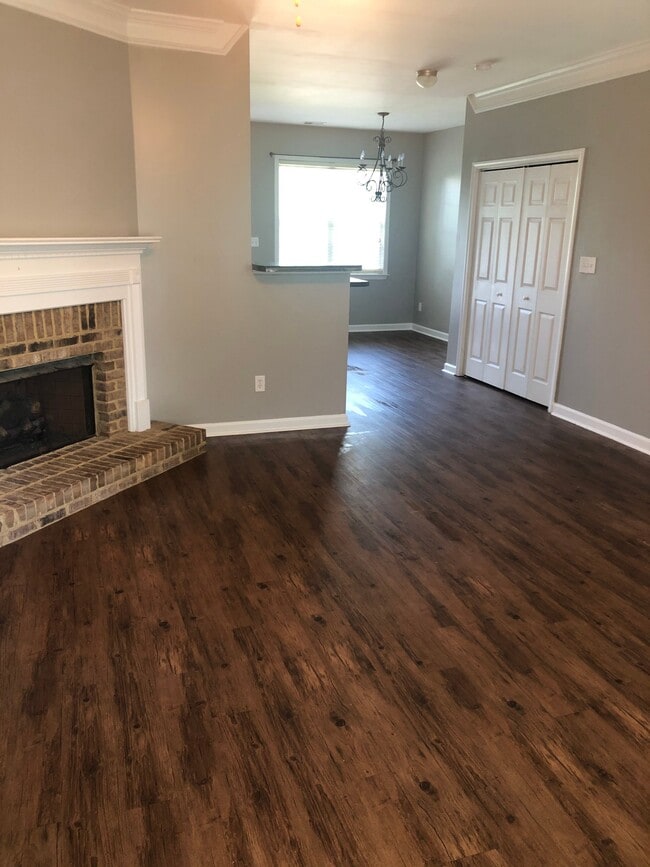 Building Photo - 1776 Heights Cir