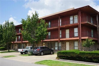 Building Photo - 1448 Carrollton Ave