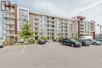 Building Photo - 101-101 Shoreview Pl