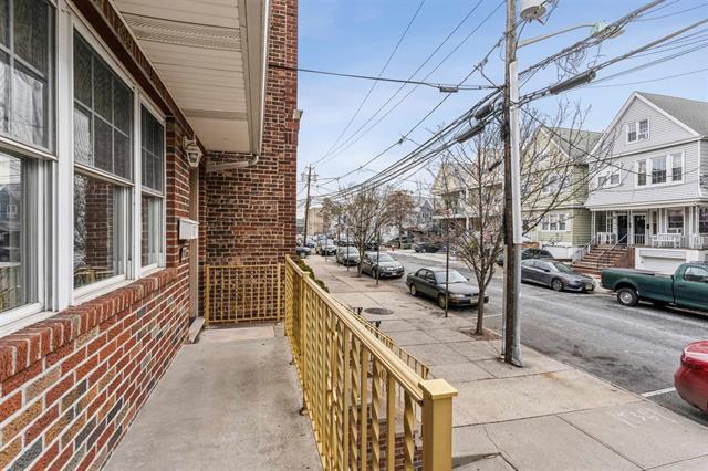 Building Photo - 39 W 29th St