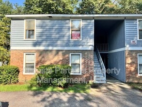 Building Photo - 112 Chalet North CT