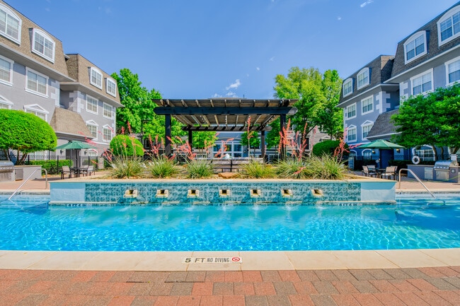 Piscina estilo resort - 7900 at Park Central