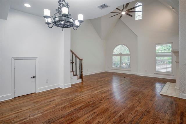 Building Photo - 4144 Towne Green Cir