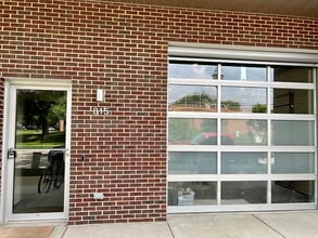 Building Photo - 815 E Mifflin St