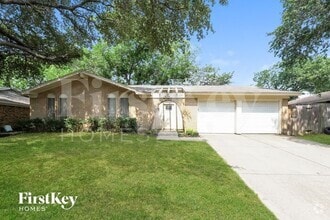 Building Photo - 1409 Harrison Ln