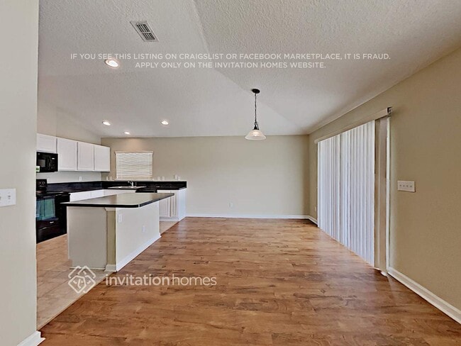 Building Photo - 76626 Timbercreek Blvd