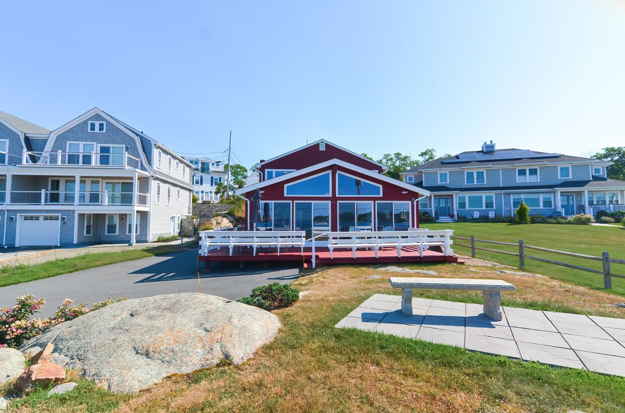 Foto principal - WINTER RENTAL: Niles Beach House-Utilities...