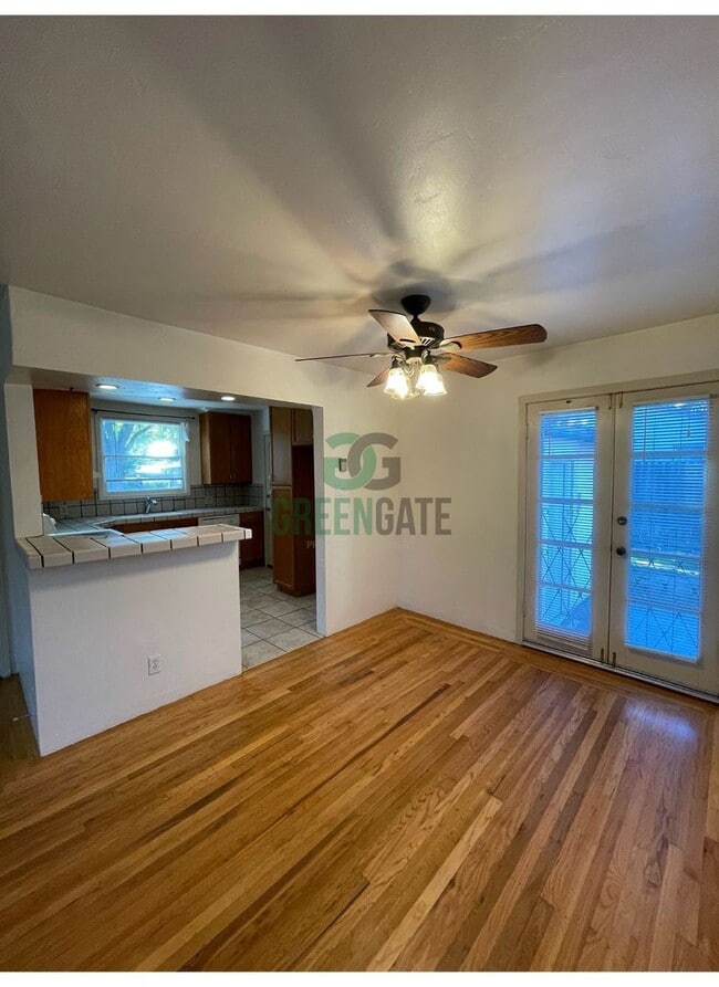 Building Photo - 3 BEDROOM 1 BATH HOME IN MODESTO!!