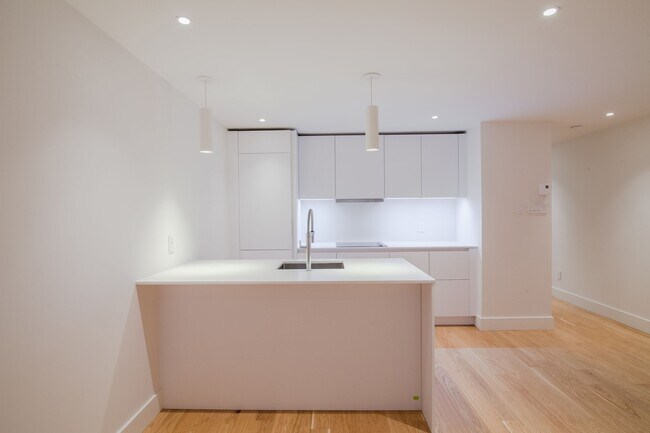 Photo du bâtiment - 4390 Blvd Grand