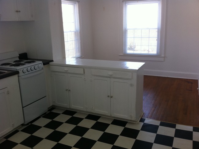 Building Photo - 119 Griffin Dr