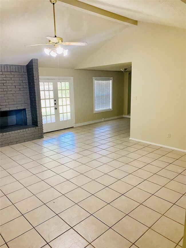 Foto del edificio - 410 Merrymount Ct
