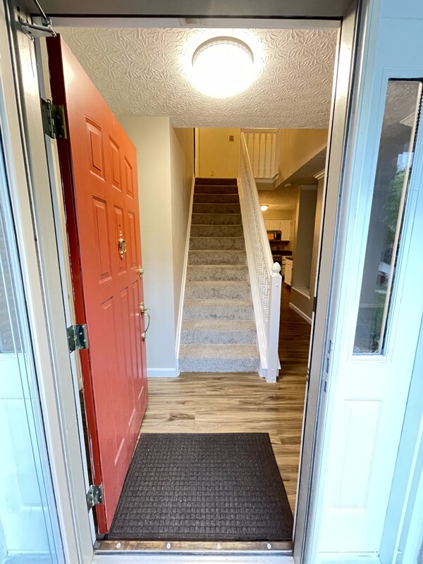 Foto del edificio - 781 Lynnfield Dr