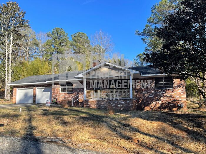 Primary Photo - Four Bedroom House in Milledgeville