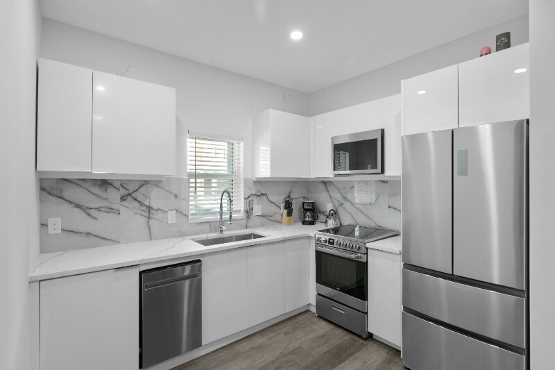 Foto principal - 927 S Howard Ave