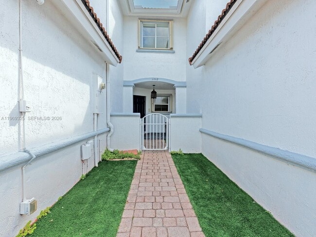 Building Photo - 11512 NW 48th Terrace