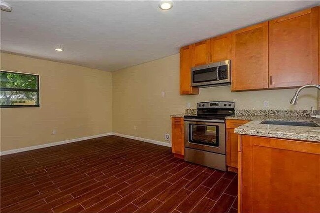 Building Photo - 8360 SW 122nd St