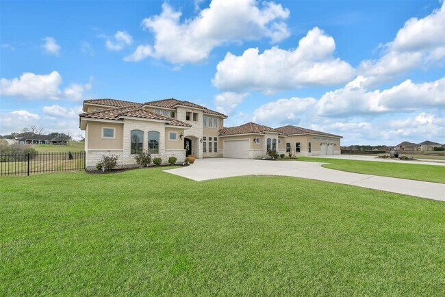 Building Photo - 11683 Renaissance Dr