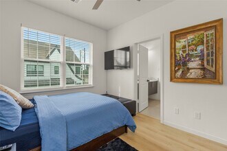 Building Photo - 1267 Oakmont Bnd Dr