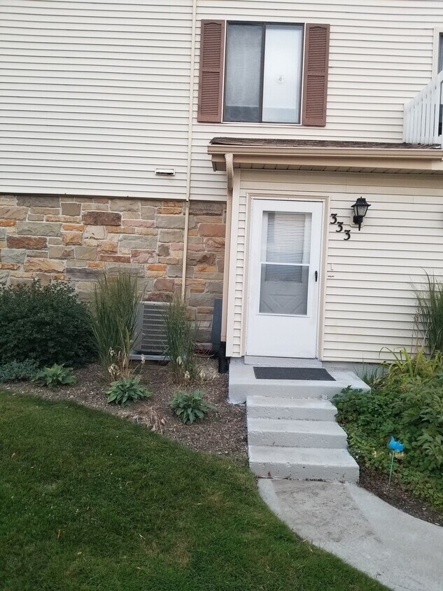 Foto principal - 333 Jefferson Ct