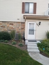 Building Photo - 333 Jefferson Ct