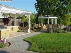 Foto del edificio - 1081 Sunset Creek Ln