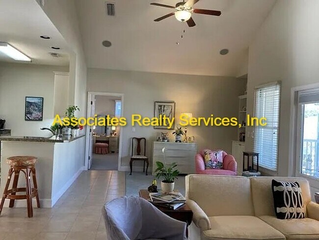 Building Photo - Live in Haile Market Square!  Now Available – 3BR/2BA unit