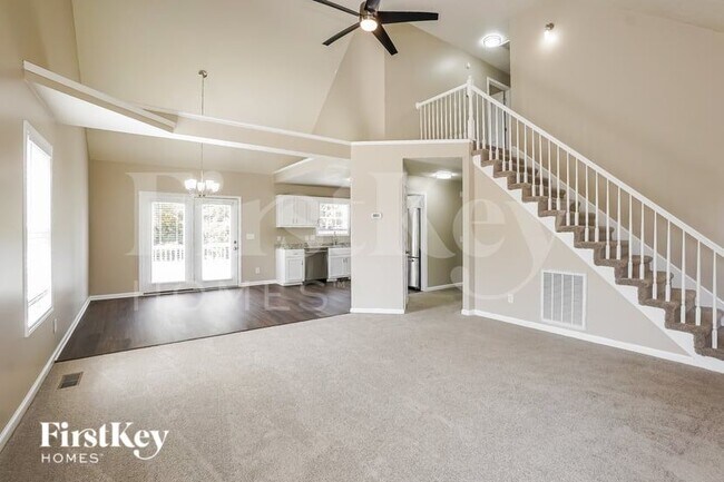Foto del edificio - 3508 Clover Hill Dr