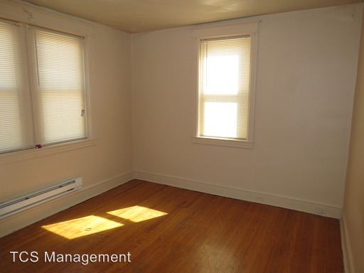 Primary Photo - 222 W Chew Ave